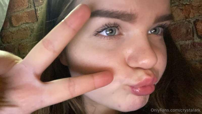 😘