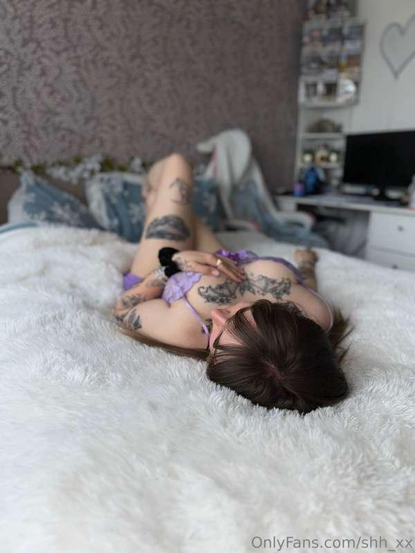 Daydreaming about being called babygirl 😩💭