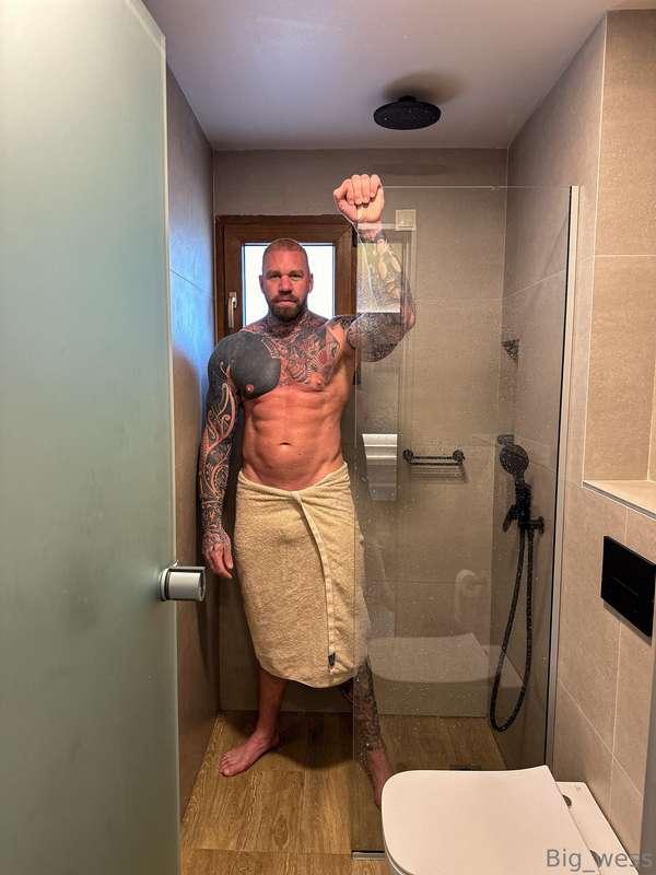 Do you think we can shower together here?