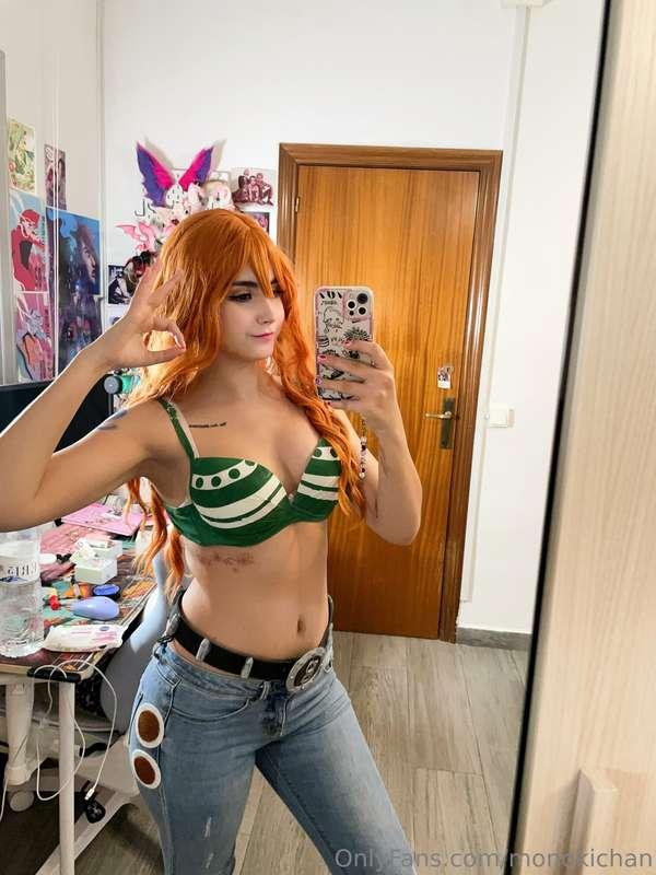 Nami Swan Selfie set! NSFW pics soon!🍊