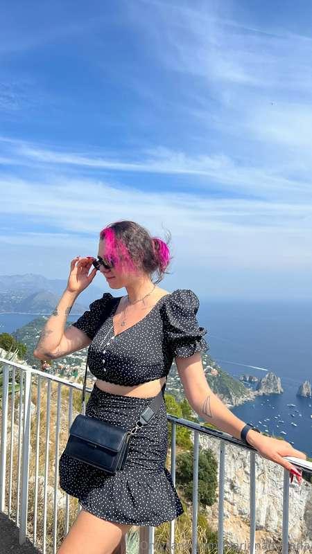 marianananana image #0