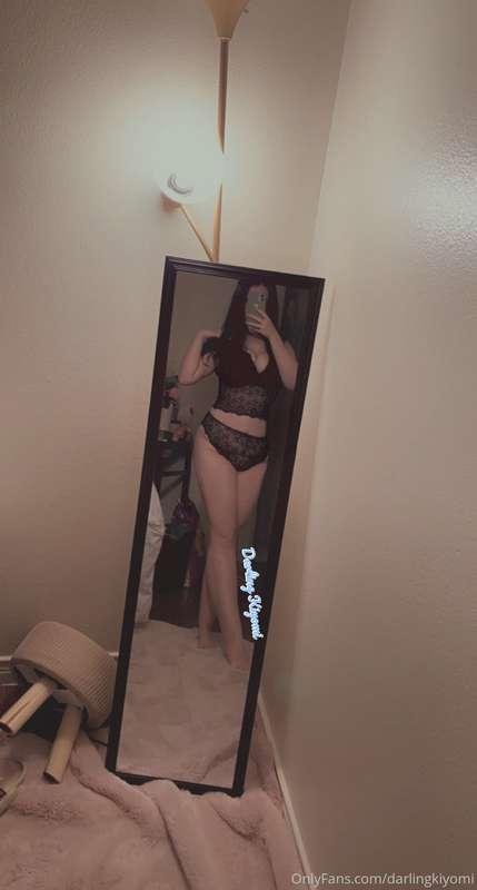 Short girl, long legs ♡ Wishing they were wrapped around you..