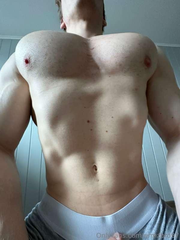 armzbro97 image #3