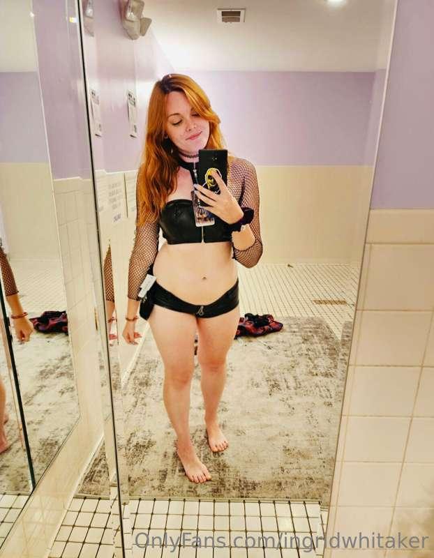 What kind of lingerie or costumes would you like to see me i..