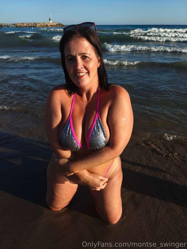 I love the beach