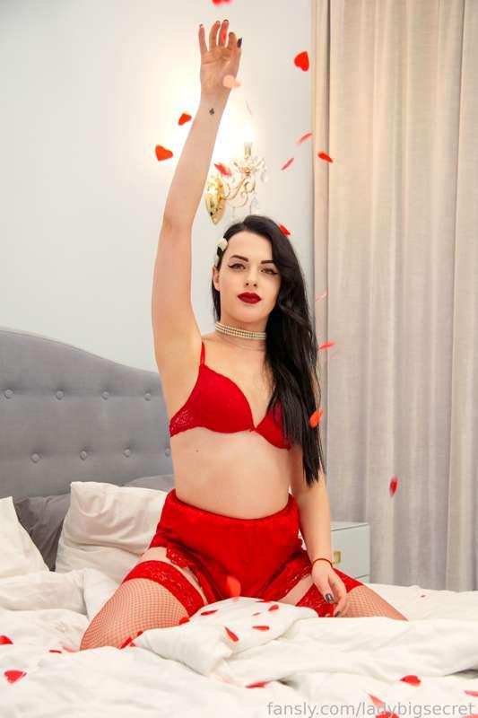 ladybigsecret image #0