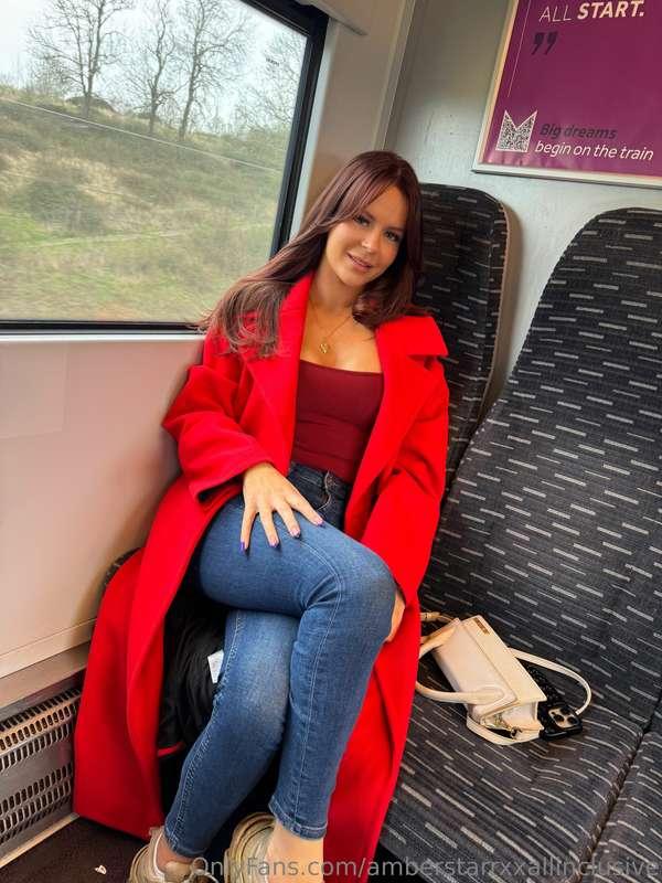 London bound… and I’m in a naughty mood, swipe ⬅️