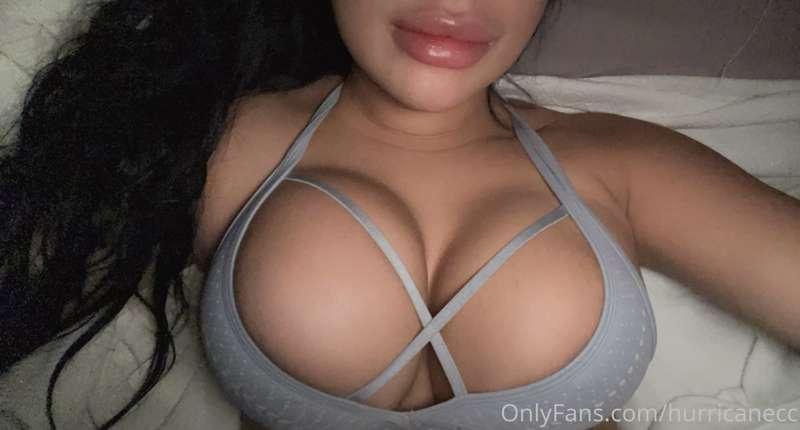 TOPLESS VIDEO COCKRATE & CUM SHOT RATE: $20

I’ll personaliz..