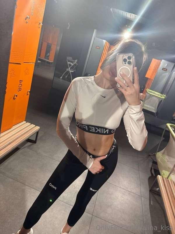 I finally got back to the gym today! 🏋️‍♀️ It wasn't easy af..