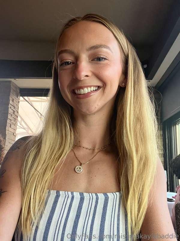 All ready for our date 🥰where you taking me? 💁‍♀️