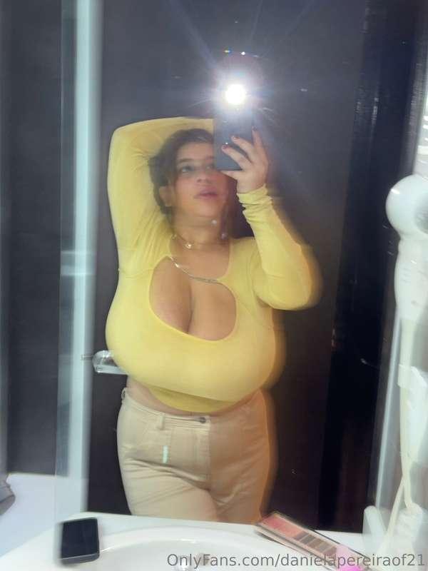 danielapereiraof21 image #15