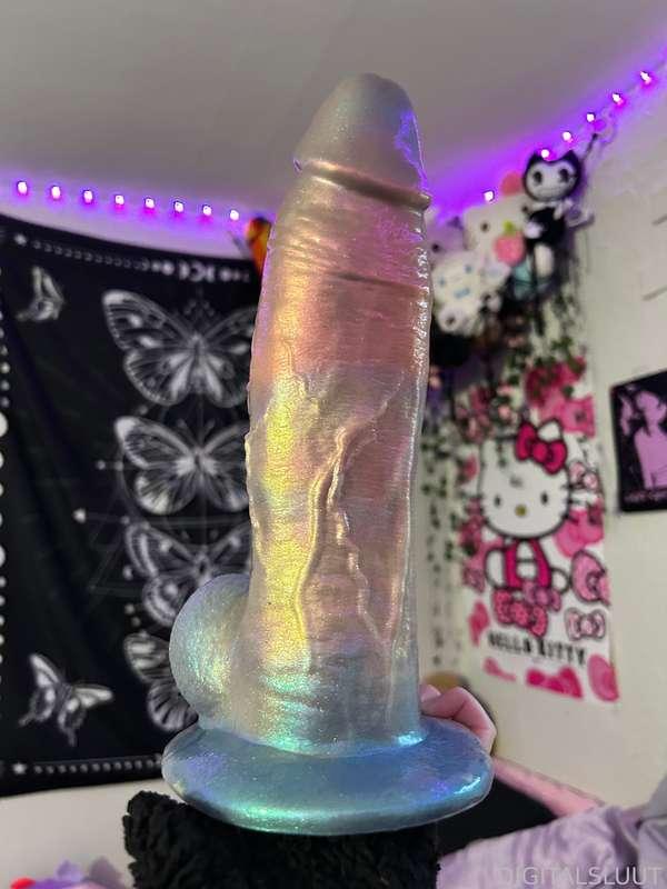 my new toy is here! it’s way bigger than expected but I still can’t wait to stretch myself out with this 🫣