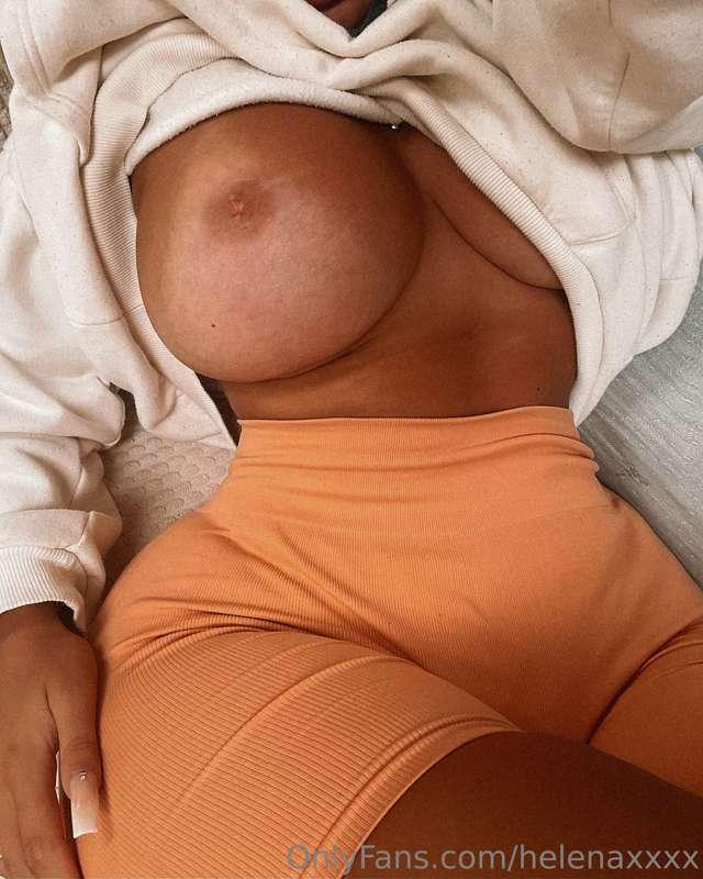 helenaxxxx image #0