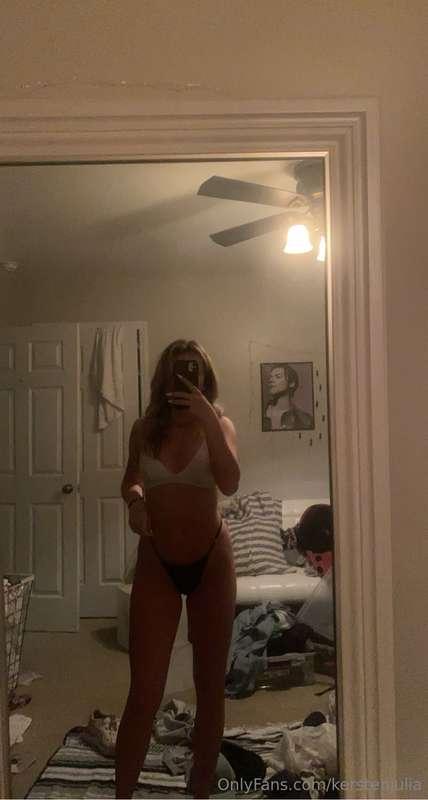 messy room 😜 