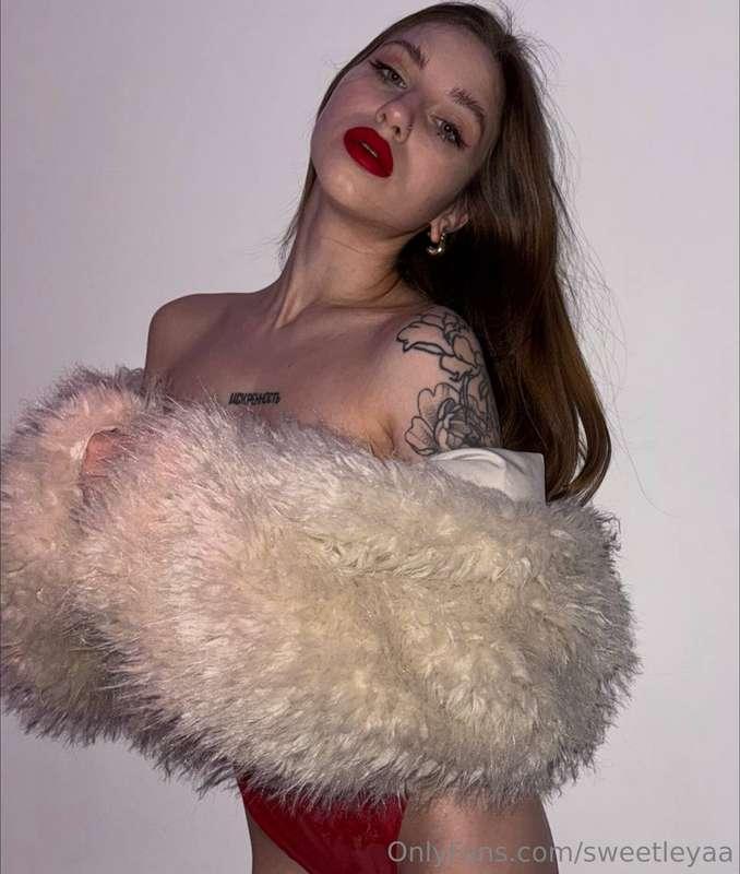 🟡She @l_hunnybunny_l needs your cock more than ever🟡This bea..