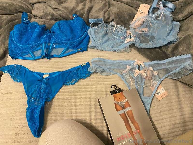 i treated myself to some new sets 👀

which are you most exci..
