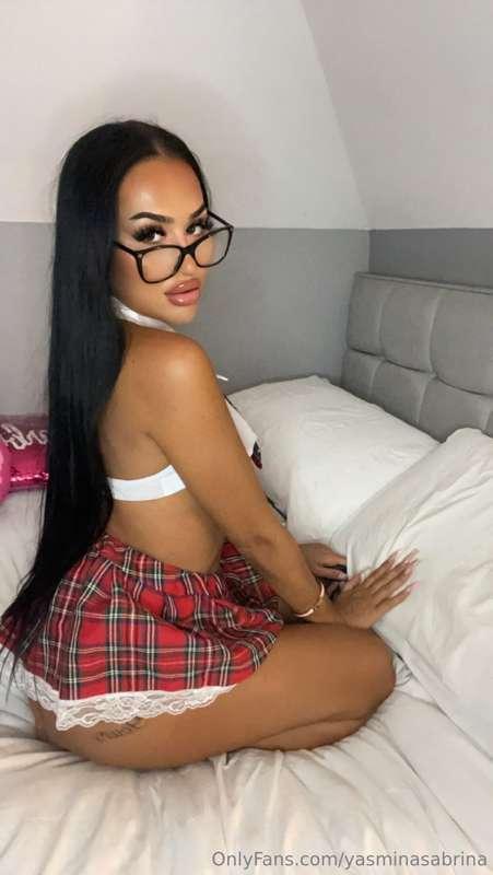 Whose horny😈🍒💋