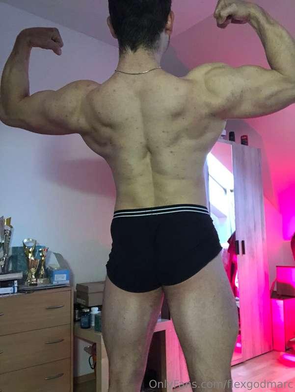 Current update 6weeks out 😈 flat as pancake , tommorow i wil..