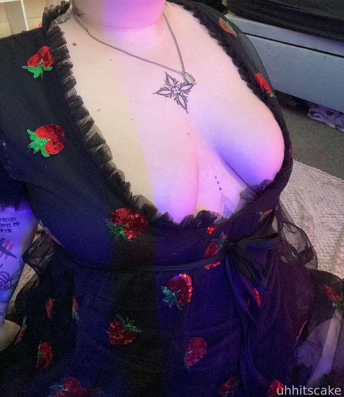 uhhitscake image #23
