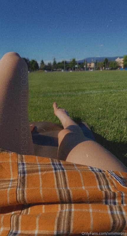 I went to the park today and took some really naughty pics &..