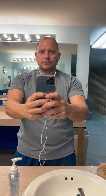 Feb 11. I’m officially below my lowest weight in 10 years!! ..