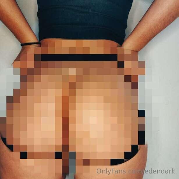 Blurred ass for my betas 💋💋 