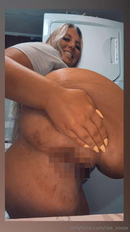 Couple pics for your day 😈🖤