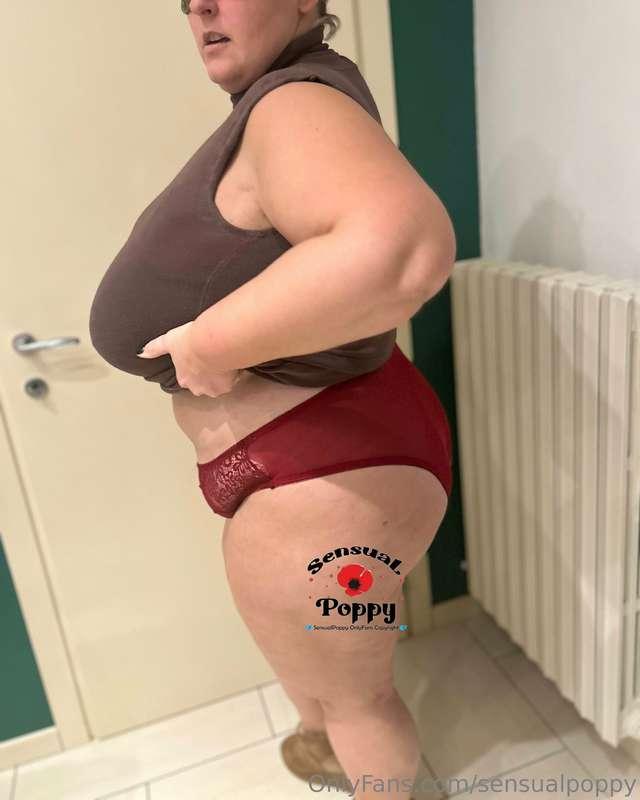 sensualpoppy image #2