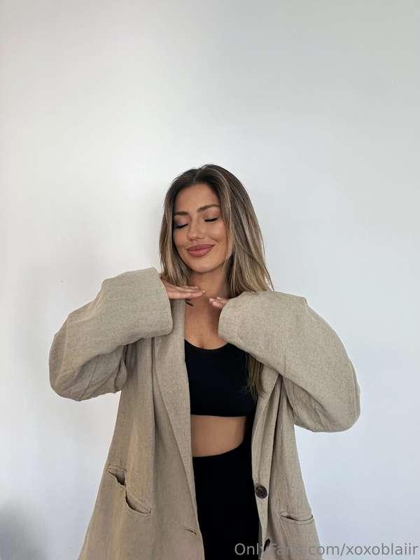 Hi, say it back 🙈🥵😋