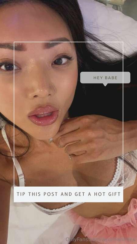 Get a hot solo video of your choice when you tip this post 💕..