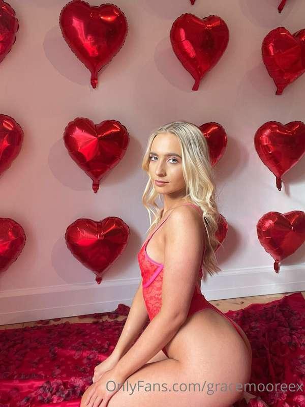 Little V day treat 😍🍑x