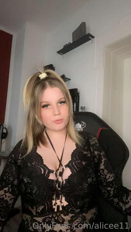 Guten Morgen Babe ich hoffe, du kannst dein letzten freien T..