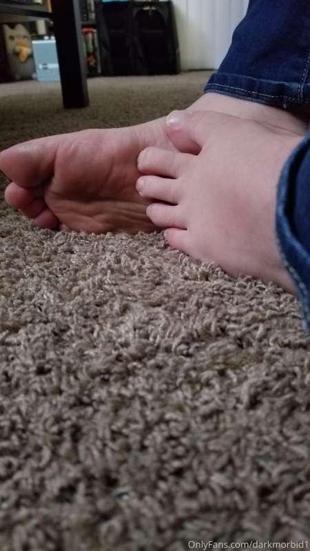 New month for you to drool over my feet 😈. Make this month a..