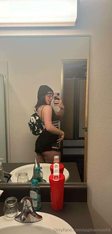 I love walking into my lecture hall and immediately having t..