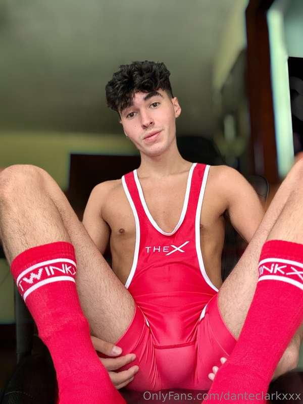 green or red😈
