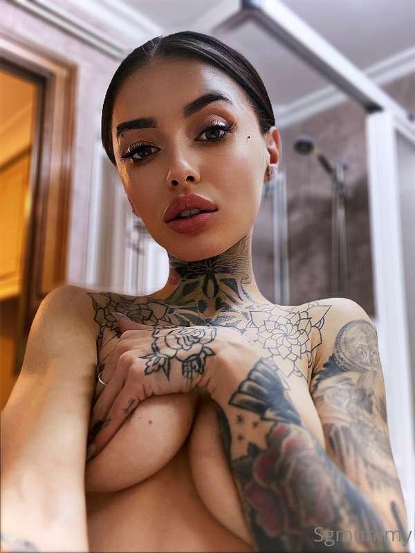 You’re here babe? I wanna play… let’s do a good video call s..