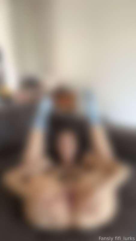 fifi_lurks image #0