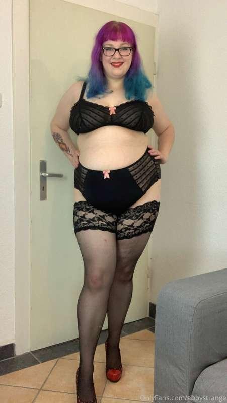 I wanted to take new photos and maybe a solo vid today, but ..