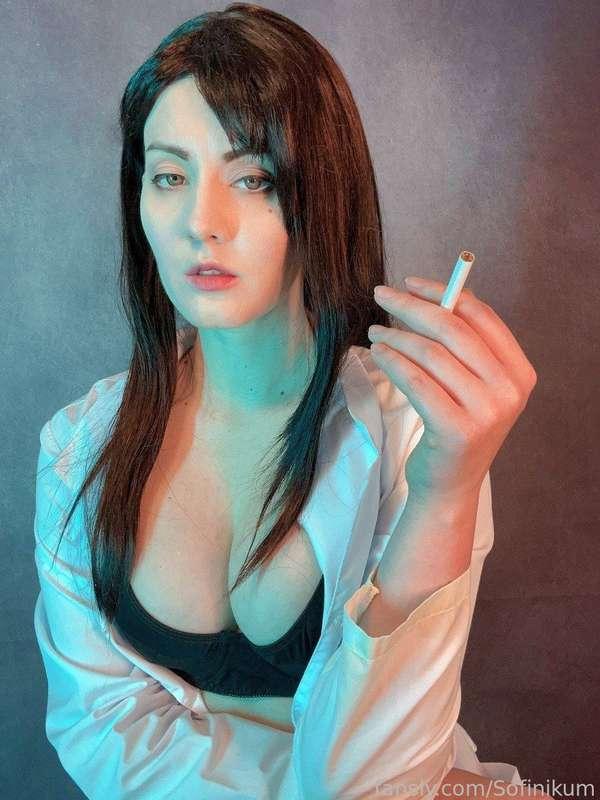 You came after hours.
Sit down.
🚬
