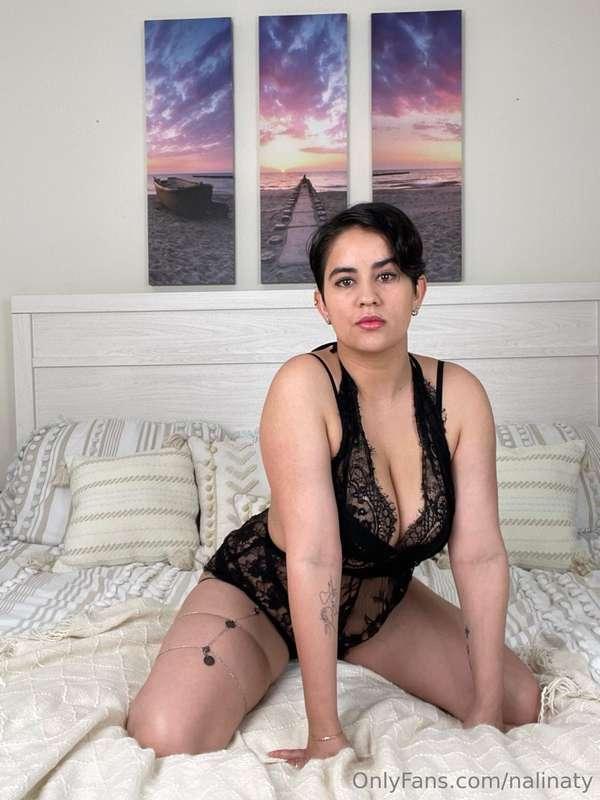 It's the weekend babe and I'm waiting for you 💋 drop me a DM..