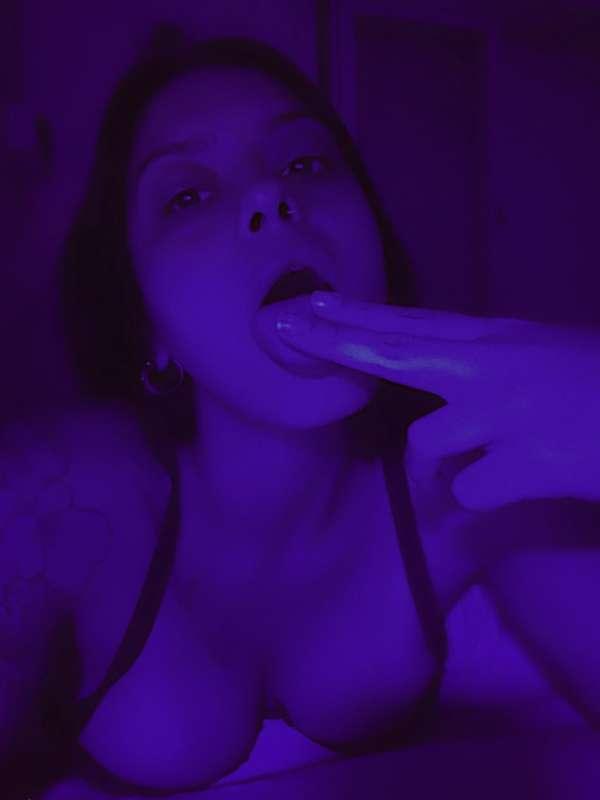 Have you ever seen any girl sucking her own boobs? 😏 well he..