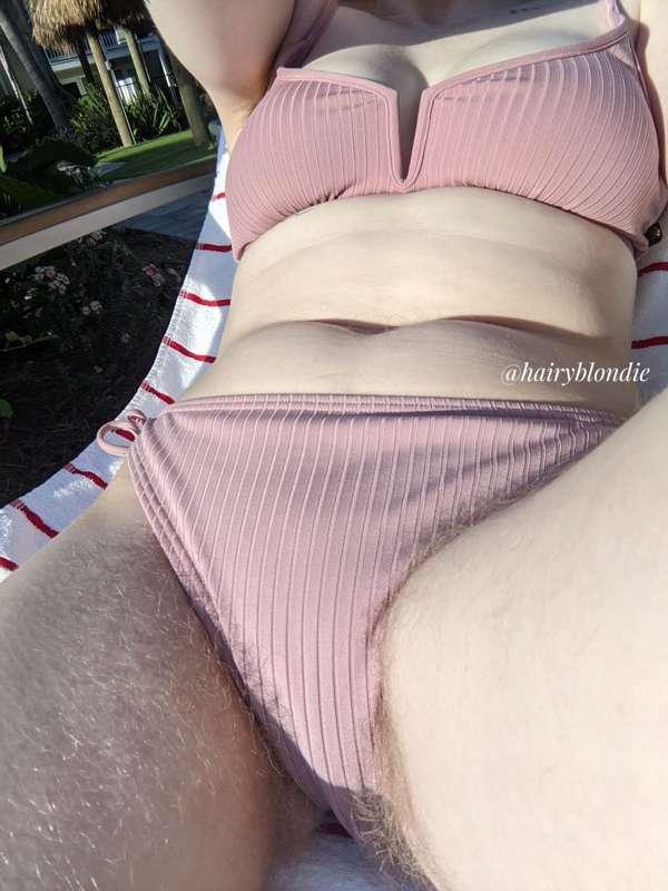 hairyblondie image #4
