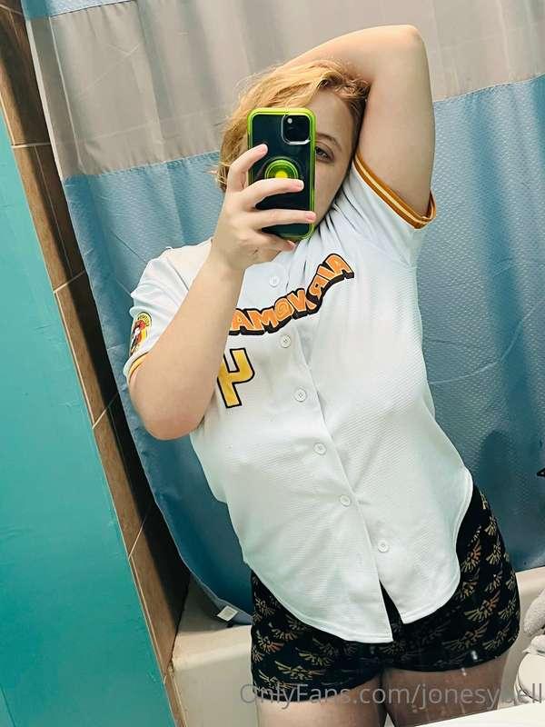 Wanna join for shower time? 🥰😘
