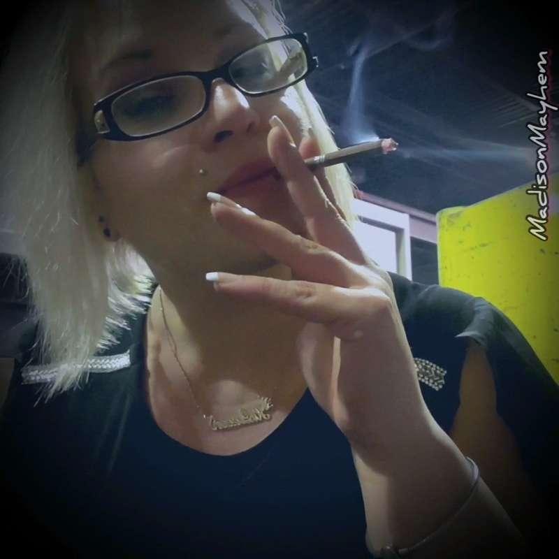 These More's though! 🚬🎀🖤🎀🚬

*Only 8 days left for 10% off Cu..