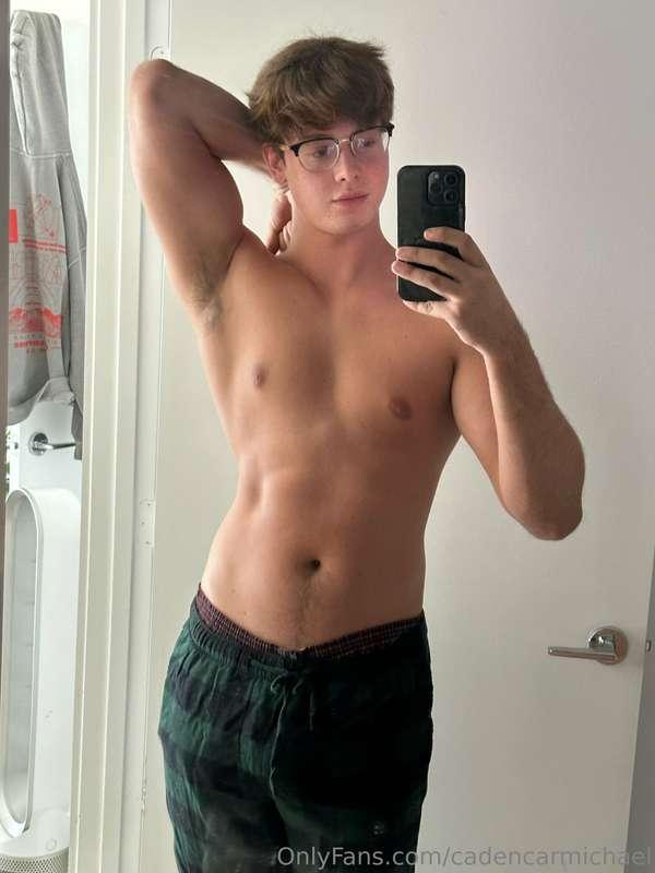 i've been going to the gym a lot lately, is it paying off? 🙈