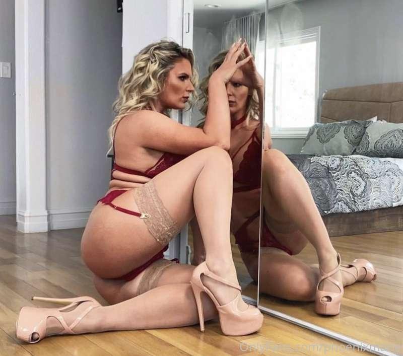 Mirror Mirror on the wall… ♥️♥️ (finish this sentence in the..