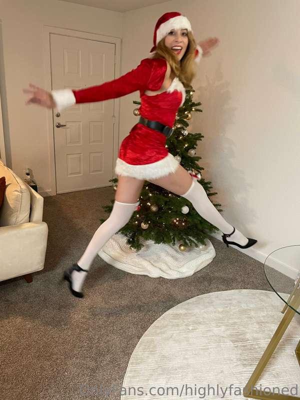 On the tenth day of Christmas my true love sent to me Hayley..