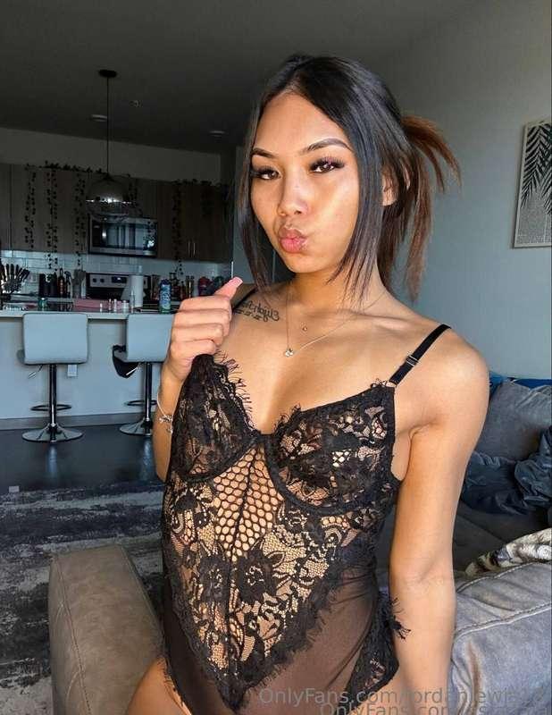 💕NEWBIE ALERT💕Tech student @asianaja loves one nighters😋😋 sh..