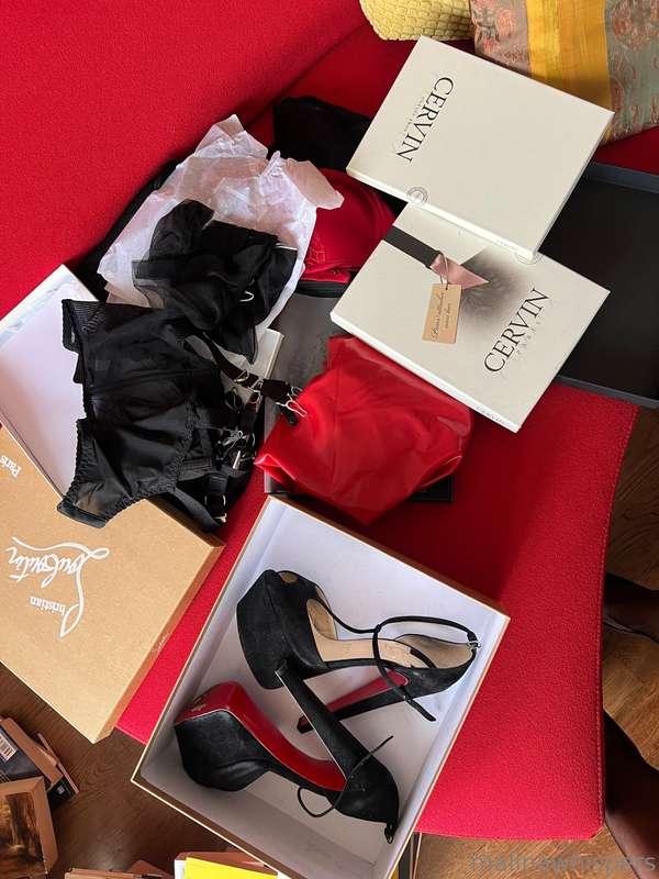 A couple of days ago I decided to try this outfit for a very..