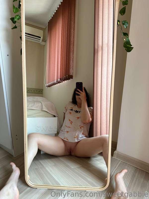 Fuck me in front of the mirror, so I can watch all my curves..